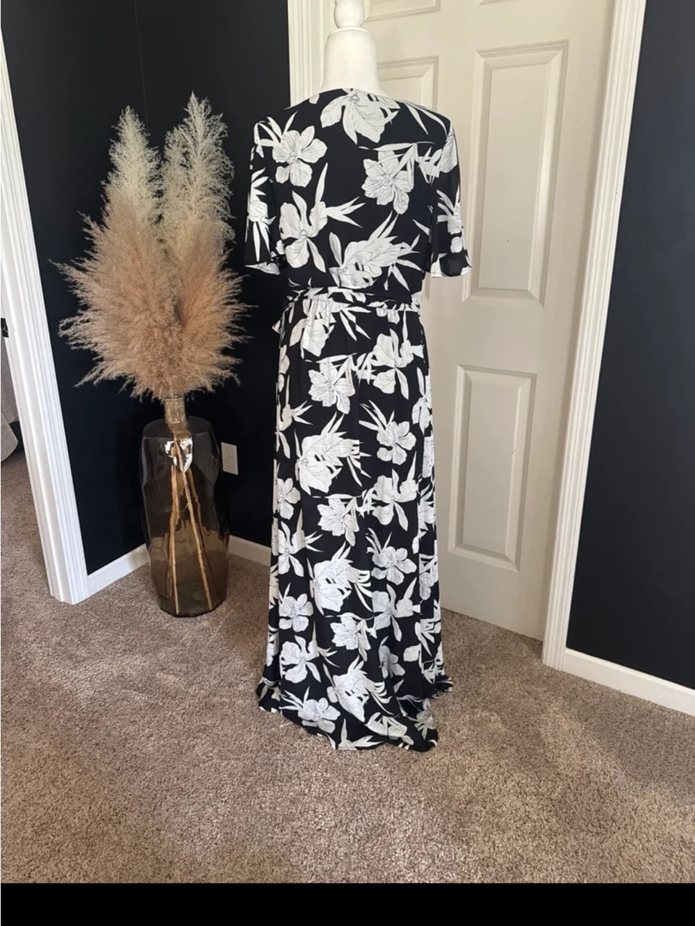 Show Me Your Mumu Sophia Black and White Floral Wrap Maxi Dress size XL - Picture 9 of 12